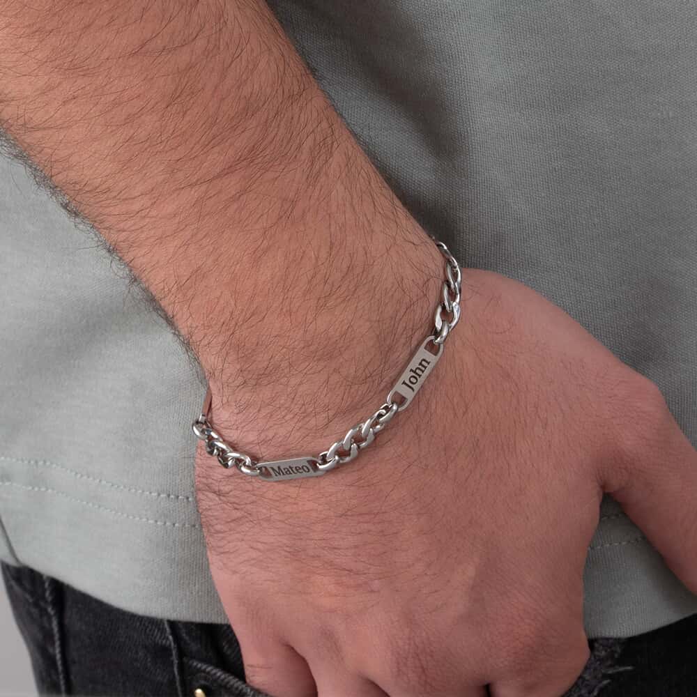 צמיד גורמט לאבא עם פלטות בחריטה אישית של שמות הילדים צמיד גורמט לאבא עם פלטות בחריטה אישית של שמות הילדים